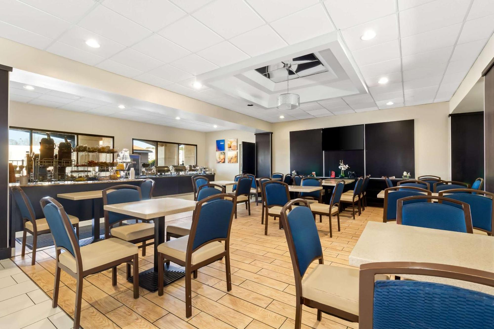 Comfort Suites Lumberton Bagian luar foto