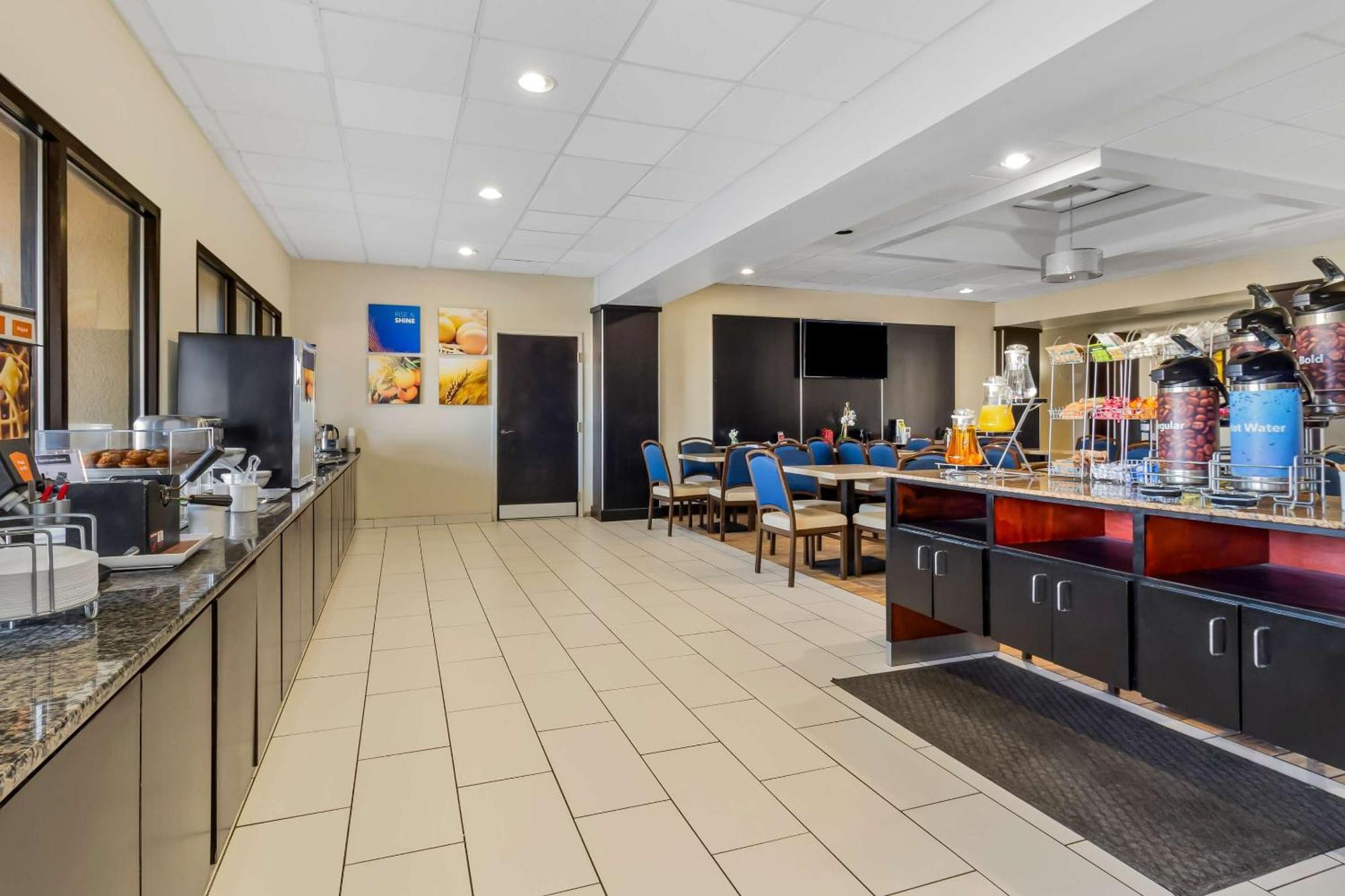 Comfort Suites Lumberton Bagian luar foto