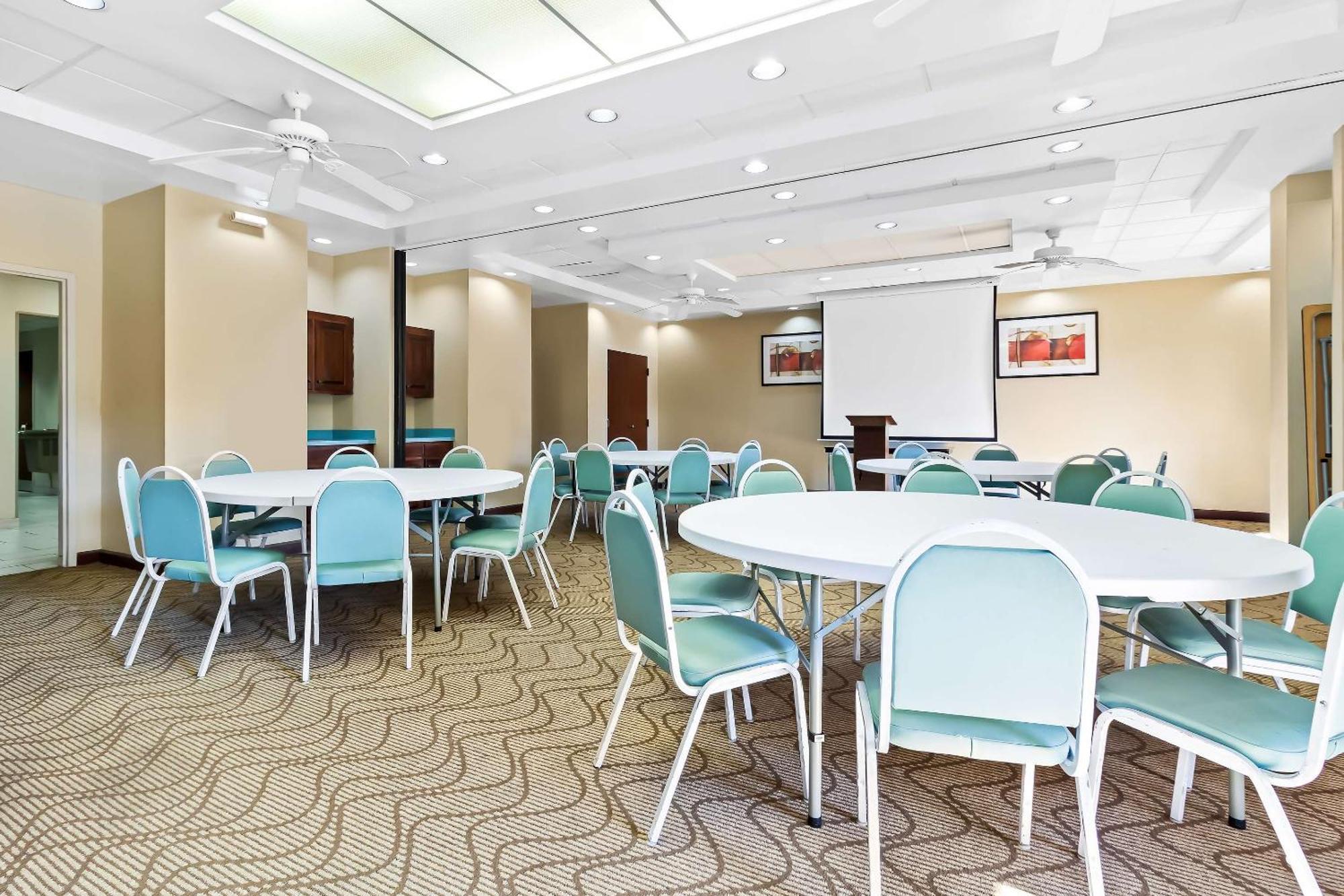 Comfort Suites Lumberton Bagian luar foto
