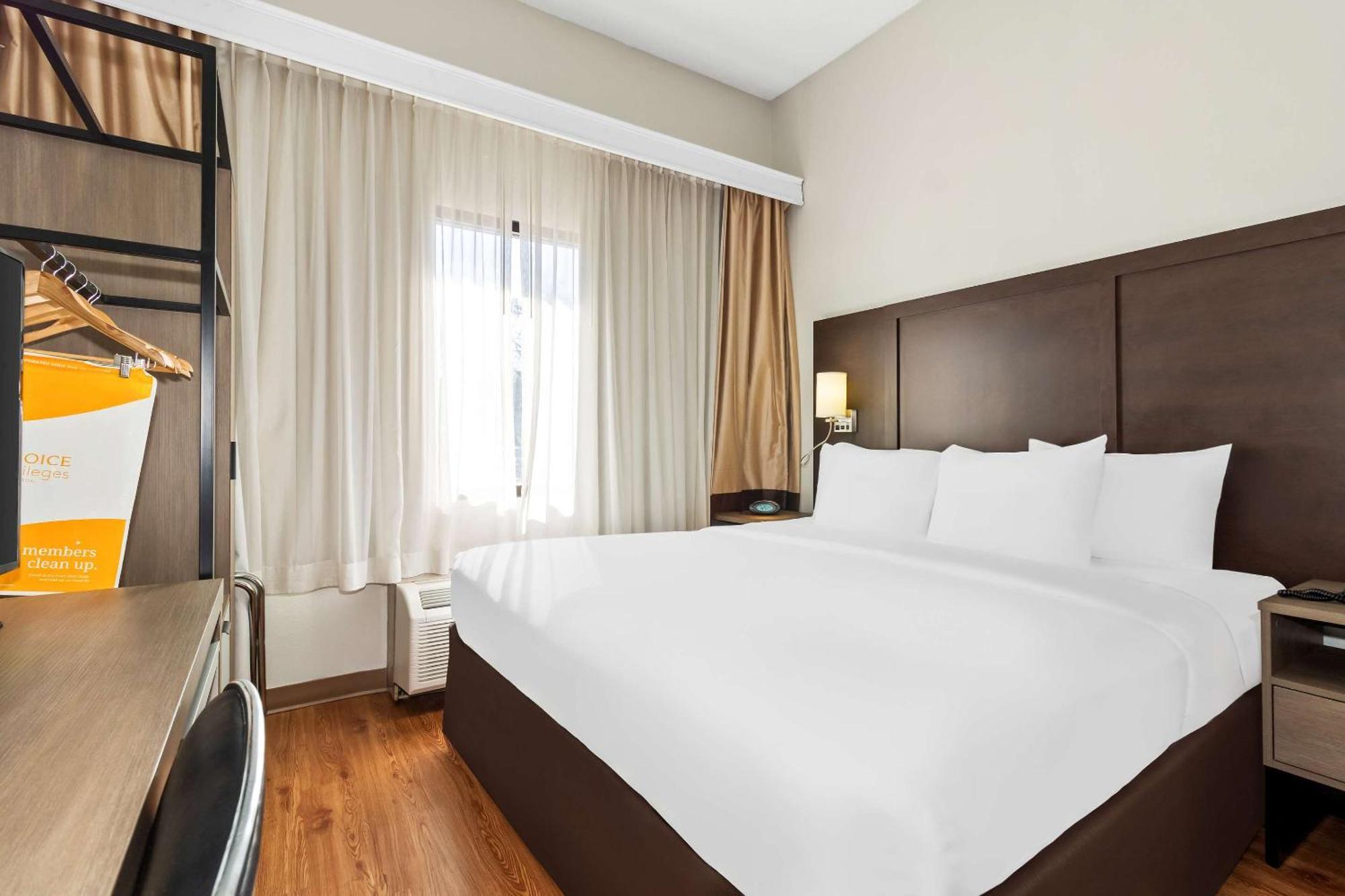 Comfort Suites Lumberton Bagian luar foto