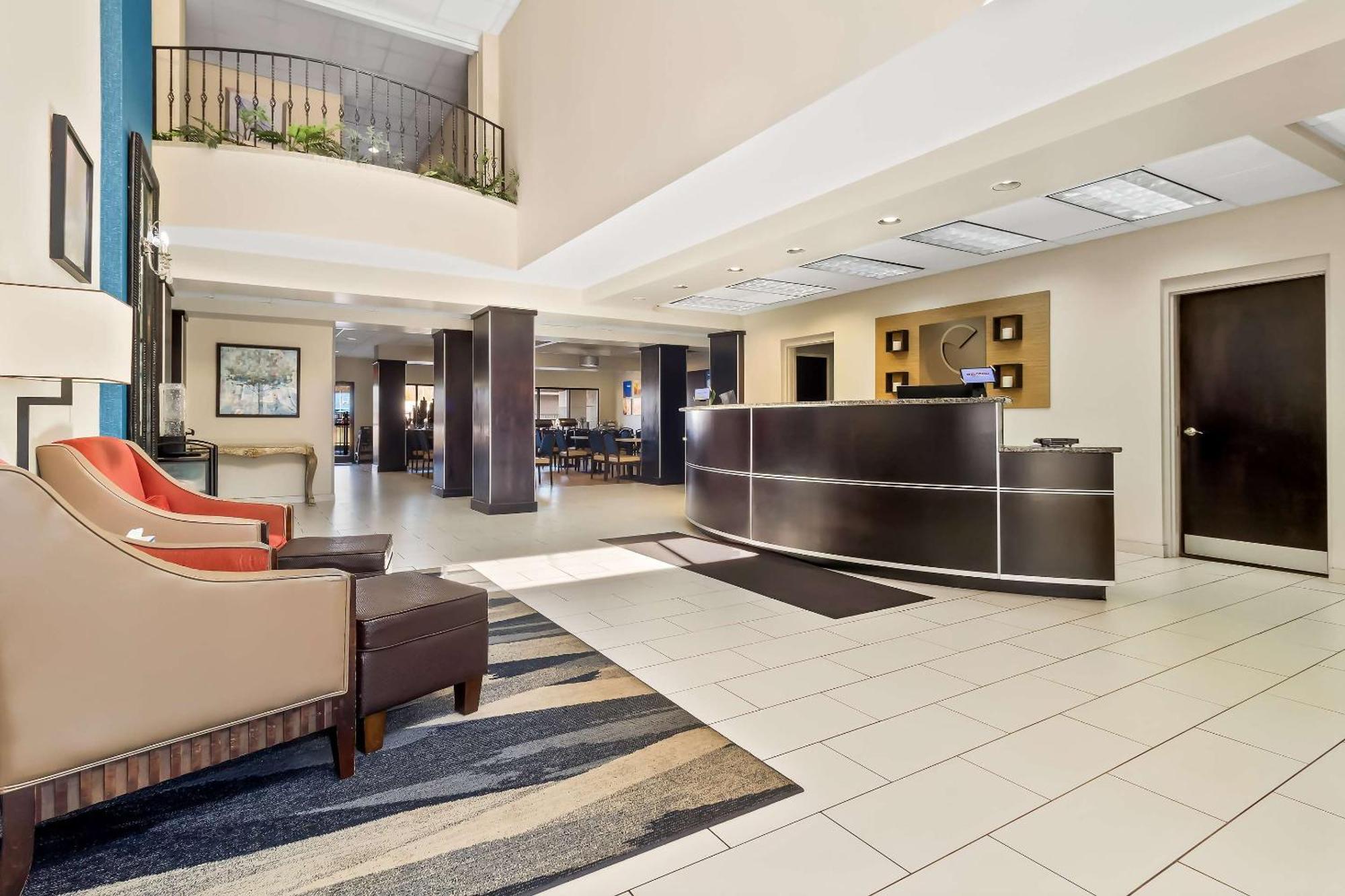 Comfort Suites Lumberton Bagian luar foto